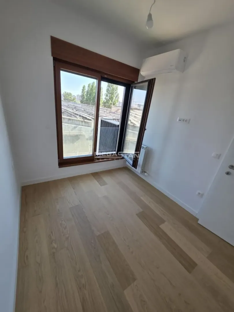 Izdavanje, dvosoban stan, 44m², Novi Beograd Blok 64, Novi Beograd Sve Podlokacije