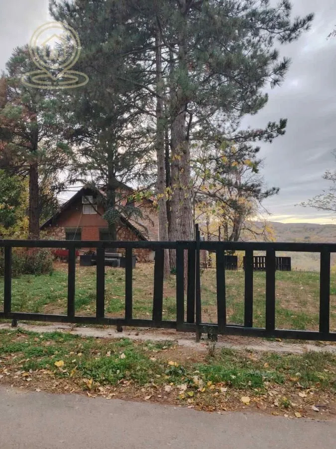 Prodaja, kuća, 367m², Irig, Srbija
