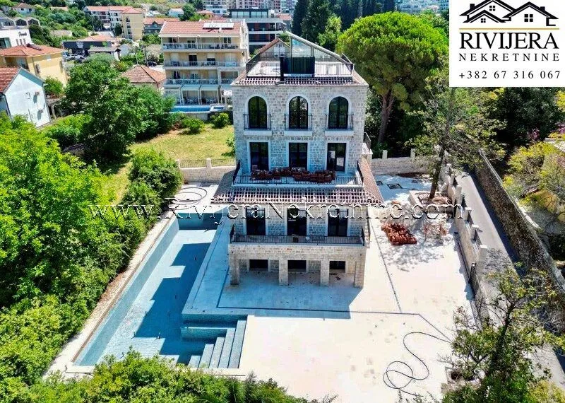 Prodaja, kuća, 500m², Donja Lastva, Tivat