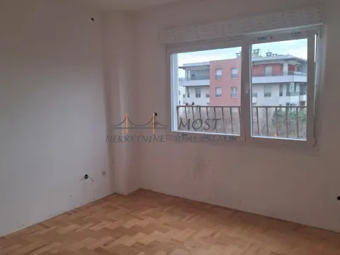 Sale, one bedroom apartment, 32m², Preko Morače, Podgorica - image 1
