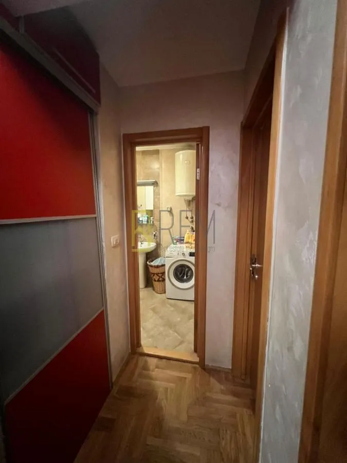 Prodaja, dvosoban stan, 70m², Stari Aerodrom, Podgorica