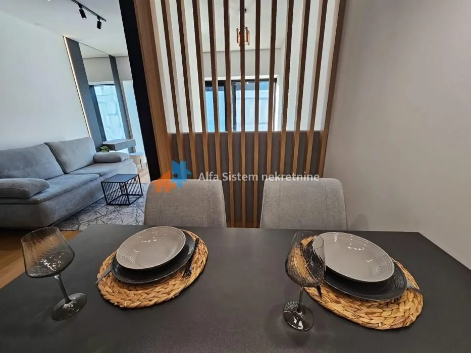 Rent, one bedroom apartment, 40m², Novi Beograd Blok 65, Novi Beograd Sve Podlokacije