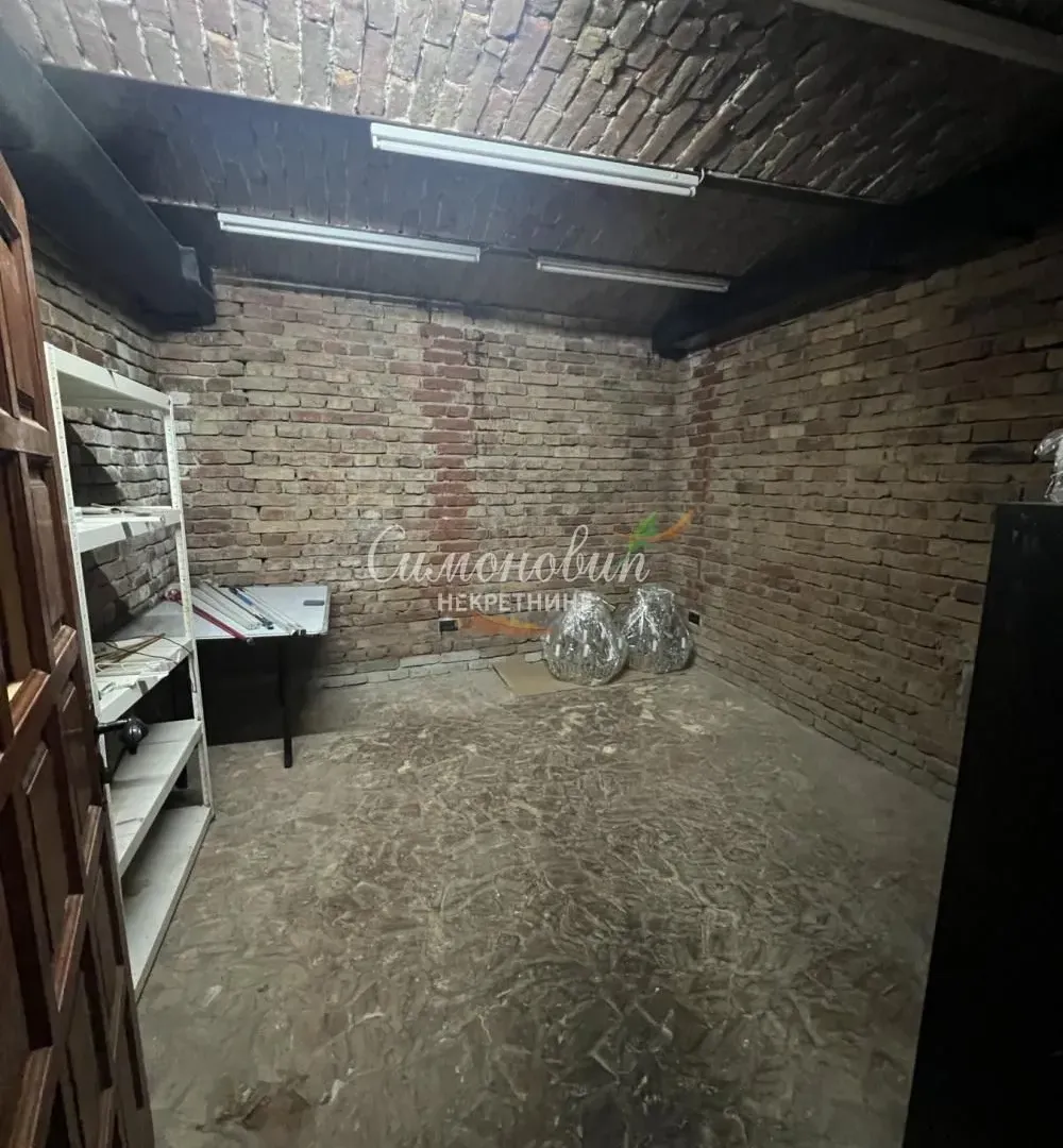 Sale, office space, 82m², Stari Grad, Beograd