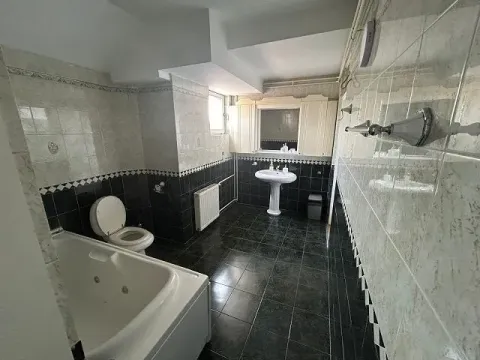 Rent, office space, 176m², Autokomanda, Voždovac Sve Podlokacije - image 7