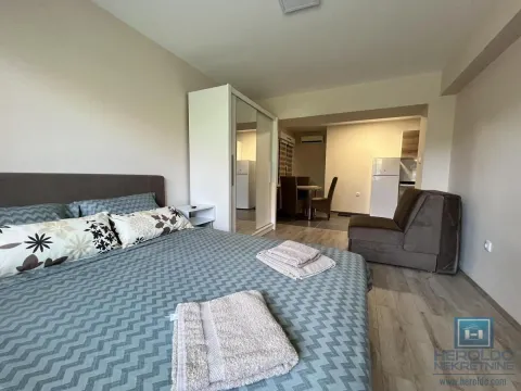 Sale, house, 400m², Tavrića obori, Jagodina - image 13