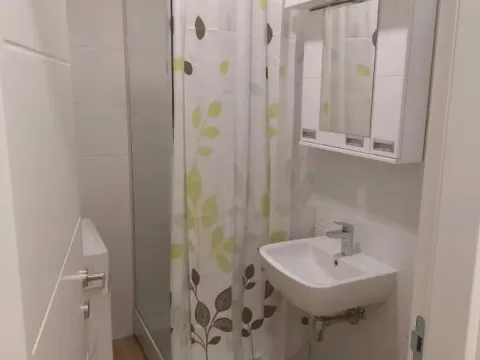 Rent, studio apartment, 27m², Salajka, Novi Sad Sve Podlokacije - image 4