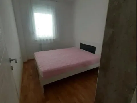 Izdavanje, jednosoban stan, 45m², Petrovaradin, Novi Sad - image 8