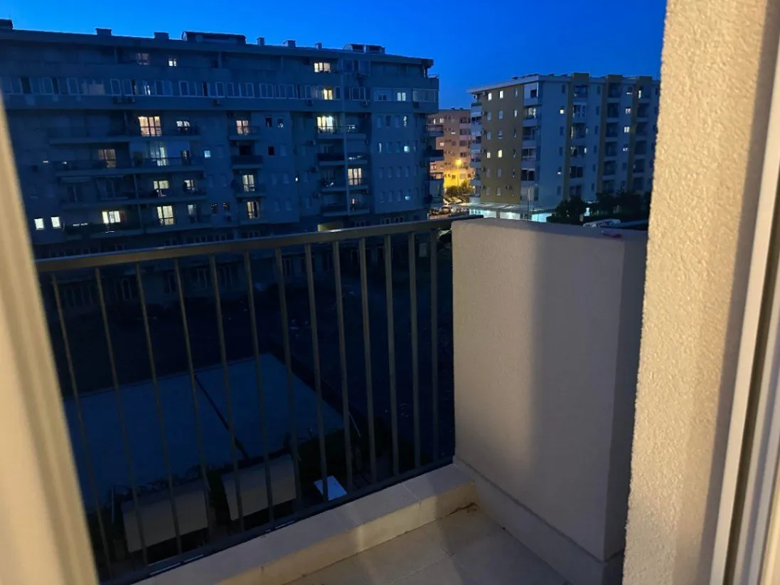 Izdavanje, jednosoban stan, 44m², Stari Aerodrom, Podgorica