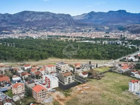 Prodaja, jednosoban stan, 50m², Zagorič, Podgorica - image 7