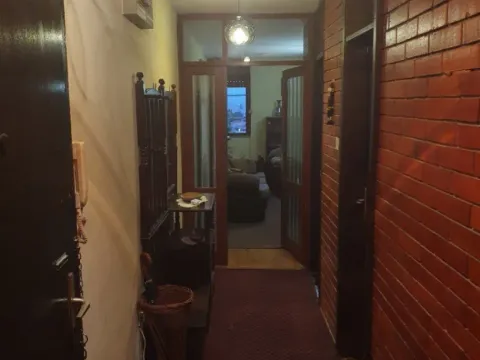 Izdavanje, dvosoban stan, 80m², Blok 5, Podgorica - image 2