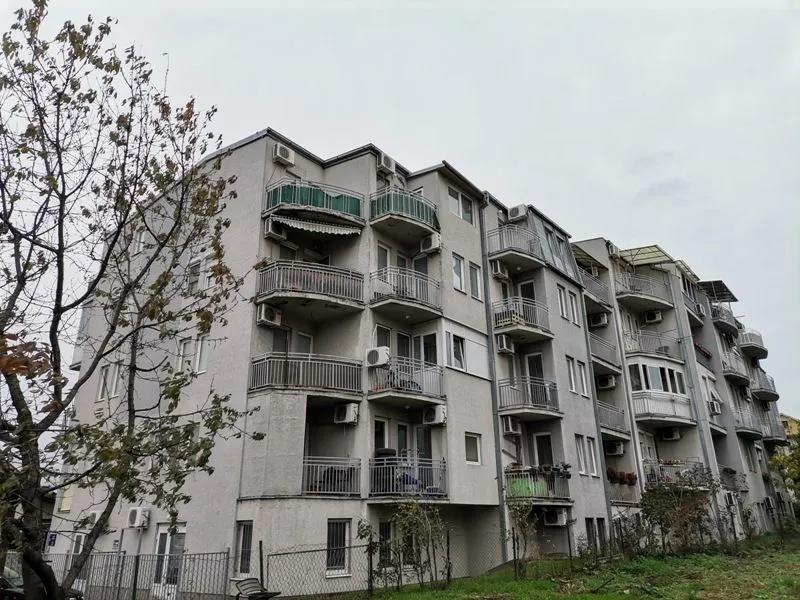 Izdavanje, jednosoban stan, 40m², Zvezdara Sve Podlokacije, Beograd
