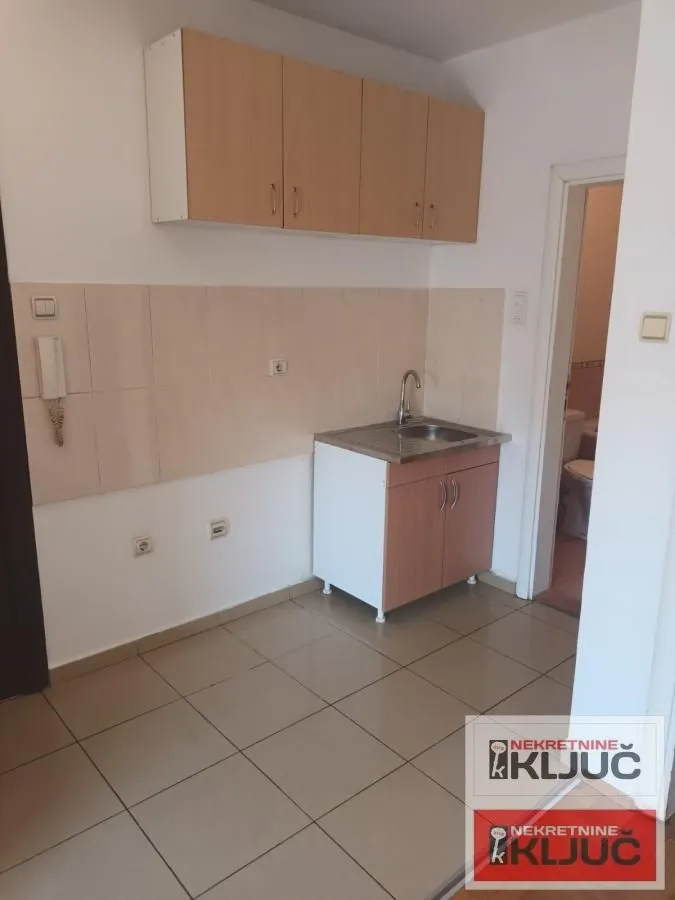 Rent, one bedroom apartment, 30m², Bulevar Oslobodjenja, Novi Sad Sve Podlokacije