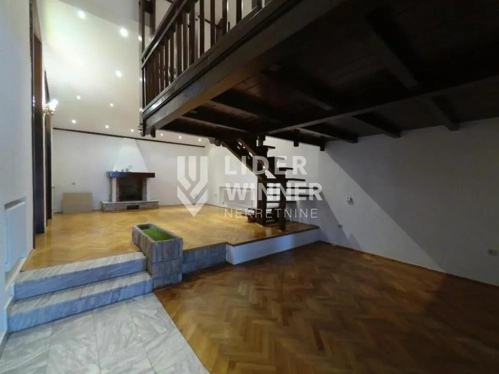 Rent, house, 157m², Lekino Brdo, Voždovac Sve Podlokacije