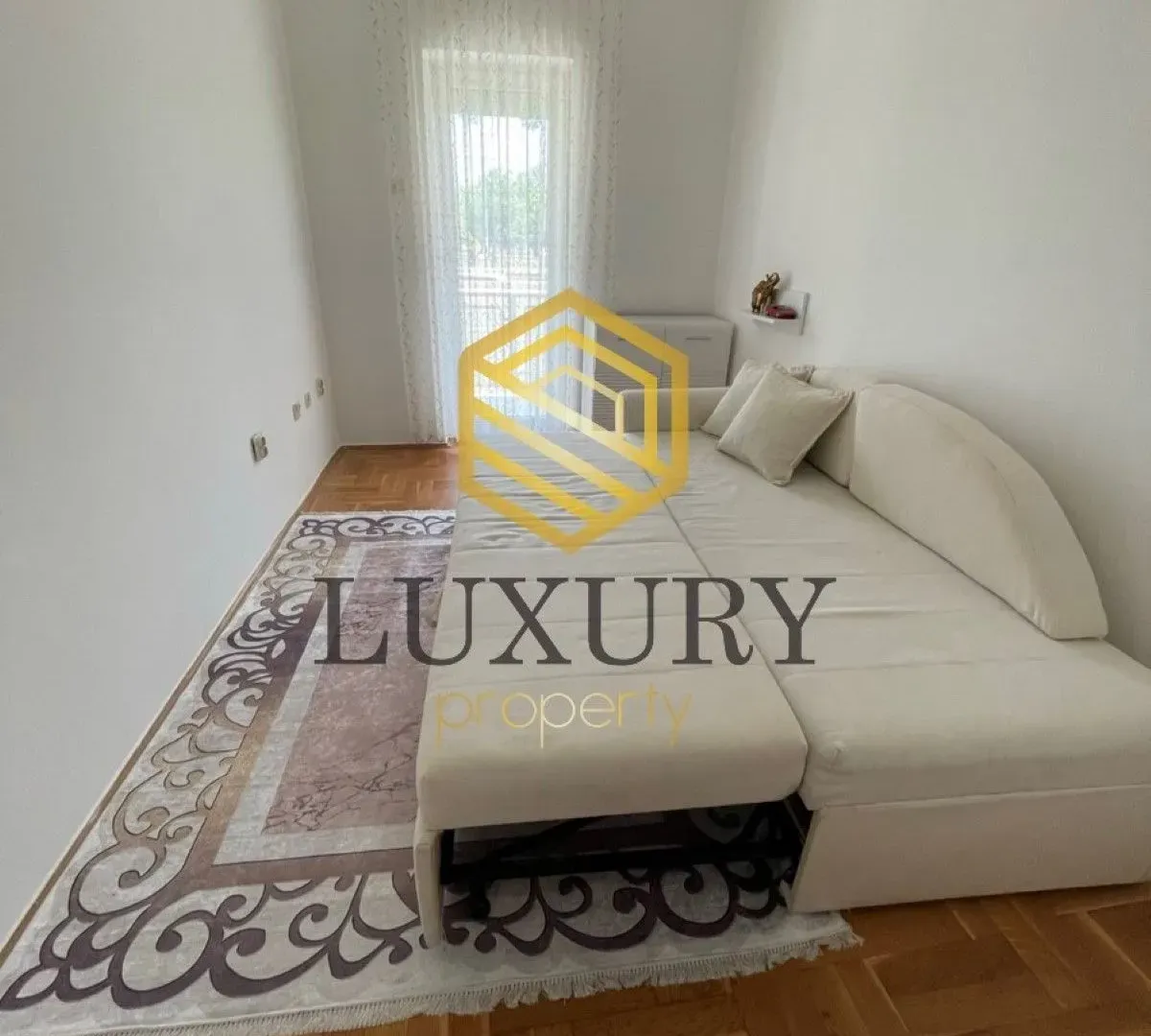 Rent, two bedroom apartment, 65m², Stari Aerodrom, Podgorica