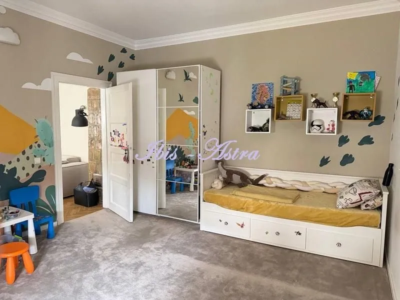 Sale, three bedroom apartment, 108m², Skadarlija, Beograd
