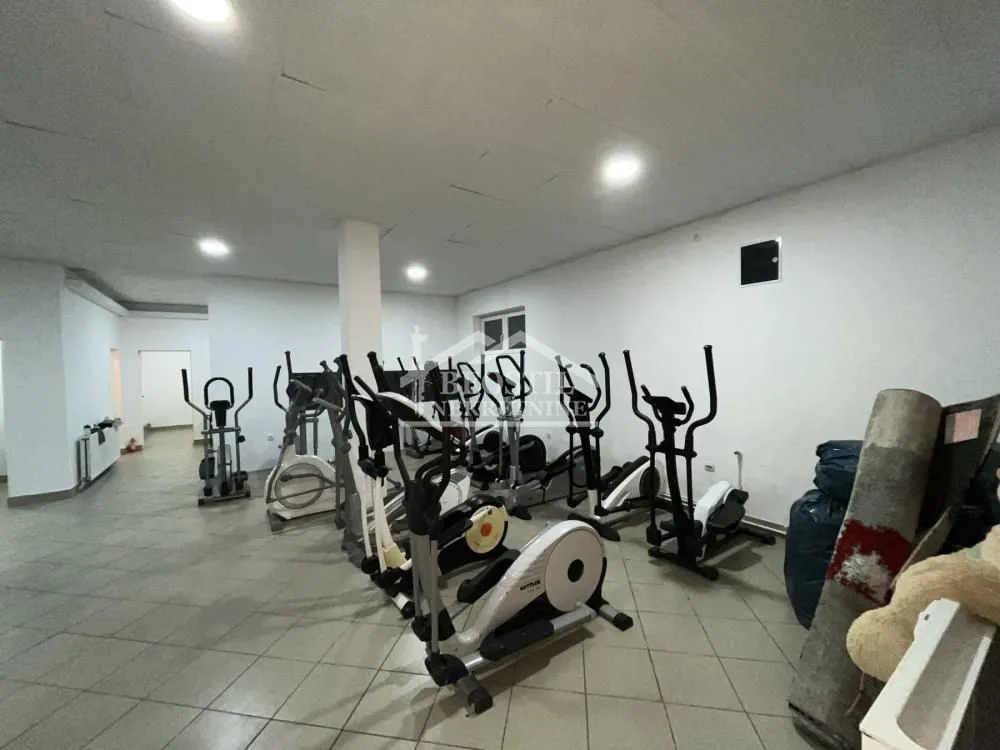 Rent, office space, 151m², Carina, Smederevo