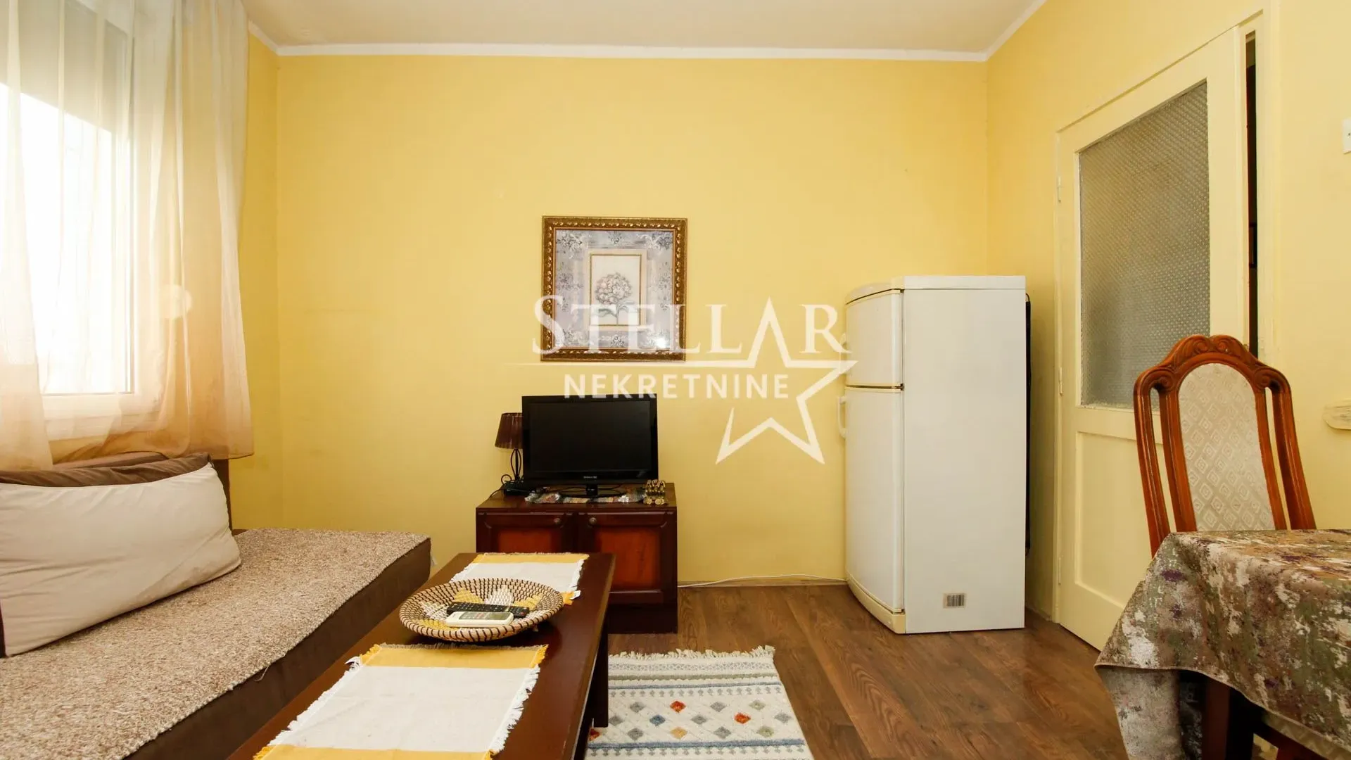 Izdavanje, jednosoban stan, 43m², Stara Varoš, Podgorica