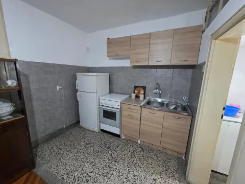 Prodaja, jednosoban stan, 45m², Centar, Podgorica - image 13