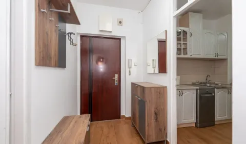 Rent, two bedroom apartment, 76m², Tuški Put, Podgorica - image 5