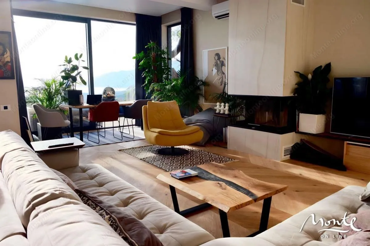 Prodaja, kuća, 180m², Tivat, Crna Gora