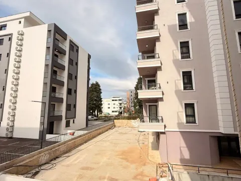 Sale, two bedroom apartment, 72m², Ilino, Bar - image 10