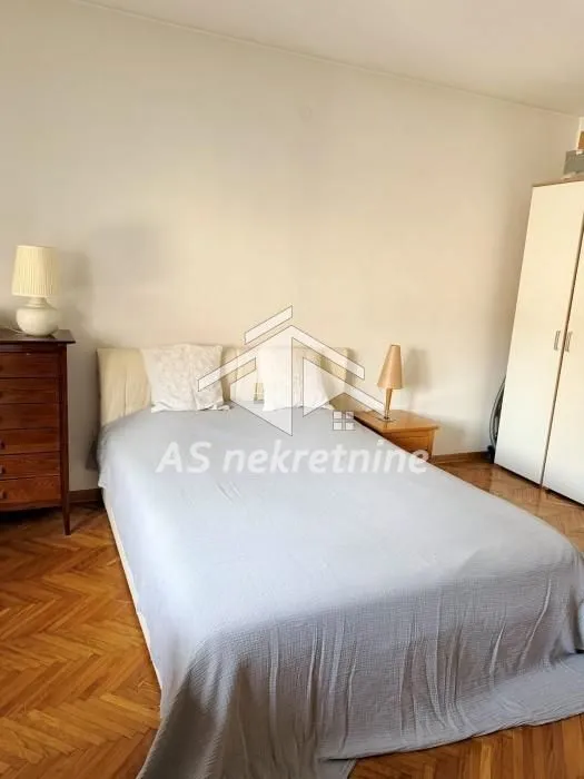 Rent, two bedroom apartment, 55m², Stari Grad, Beograd