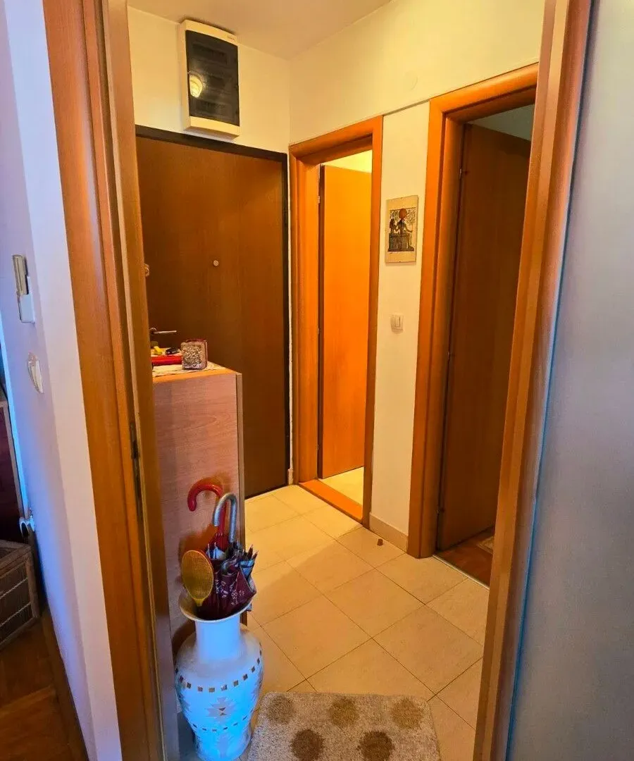 Rent, two bedroom apartment, 55m², Stari Aerodrom, Podgorica