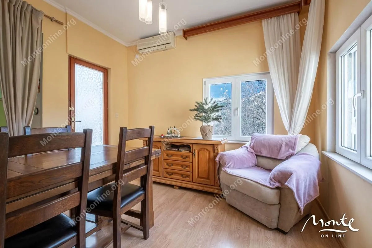 Prodaja, dvosoban stan, 71m², Topla, Herceg Novi