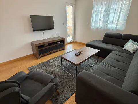 Prodaja, dvosoban stan, 72m², New City, Podgorica - image 7