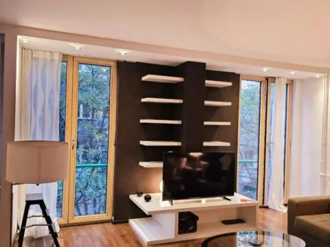 Izdavanje, četvorosoban stan, 87m², Stari Grad, Beograd - image 6