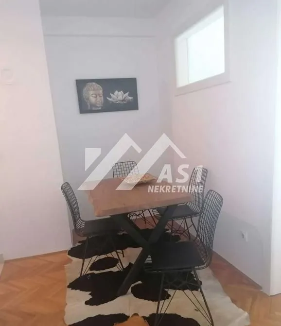 Izdavanje, jednosoban stan, 41m², Bulevar Oslobodjenja, Novi Sad Sve Podlokacije