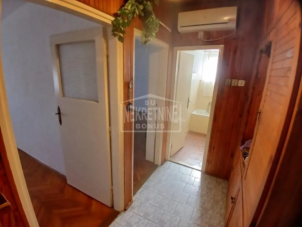 Prodaja, dvosoban stan, 52m², Kertvaroš, Subotica