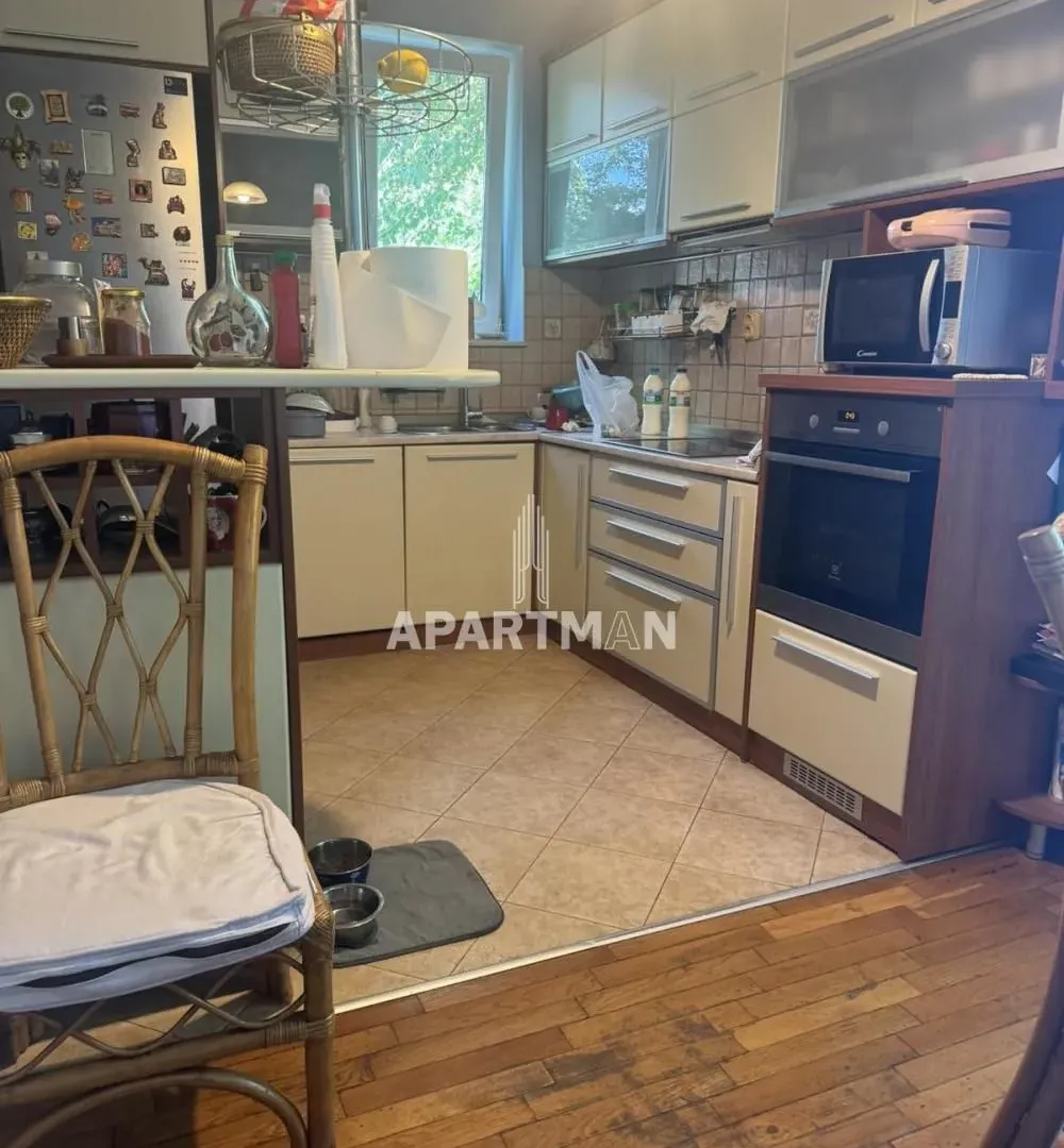 Sale, three bedroom apartment, 101m², Savski Venac, Beograd