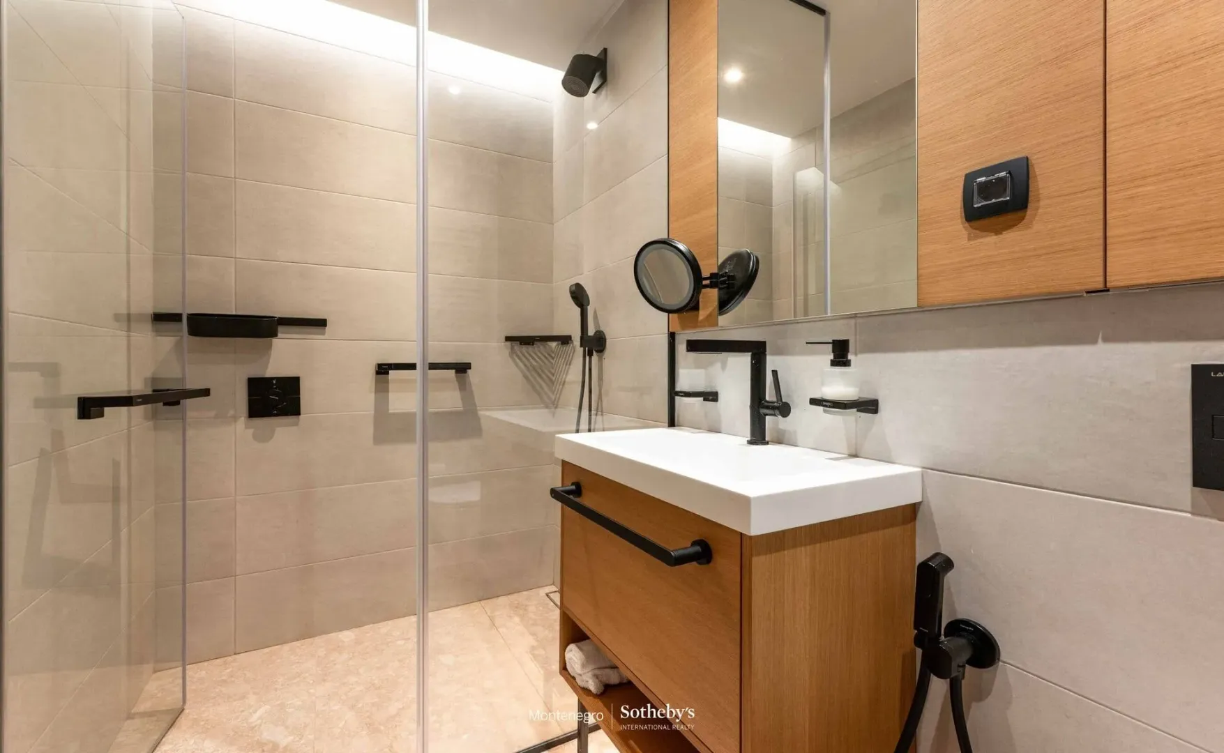 Prodaja, jednosoban stan, 72m², Porto Montenegro, Tivat