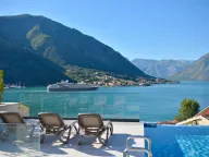 Sale, two bedroom apartment, 120m², Dobrota, Kotor - image 1