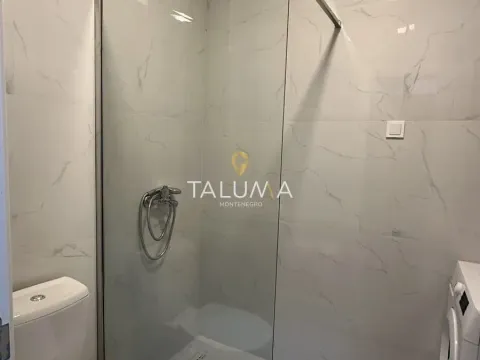 Izdavanje, jednosoban stan, 52m², City Kvart, Podgorica - image 4