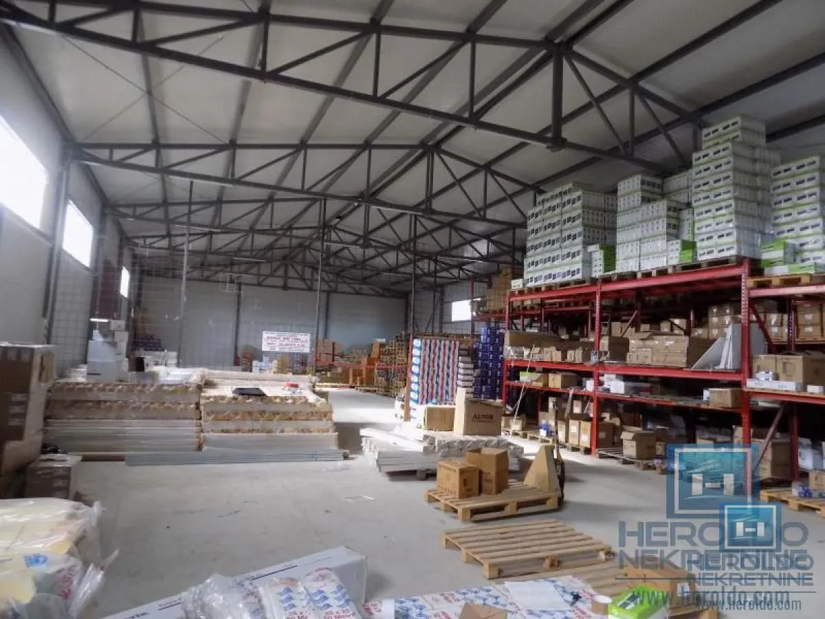 Sale, office space, 702m², Pojate, Ćićevac