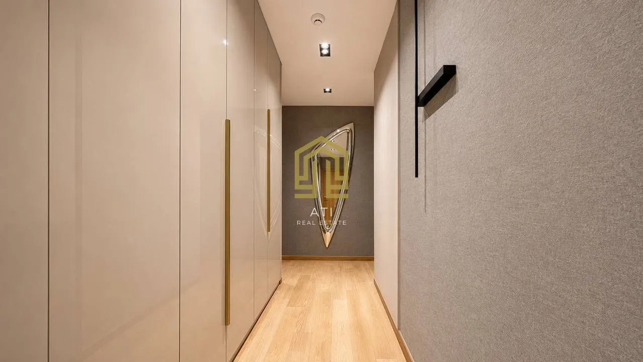 Prodaja, trosoban stan, 142m², Centar, Budva