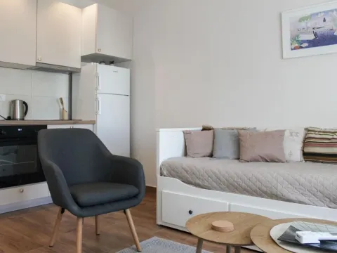 Rent, one bedroom apartment, 41m², Pod Kuk, Tivat - image 5