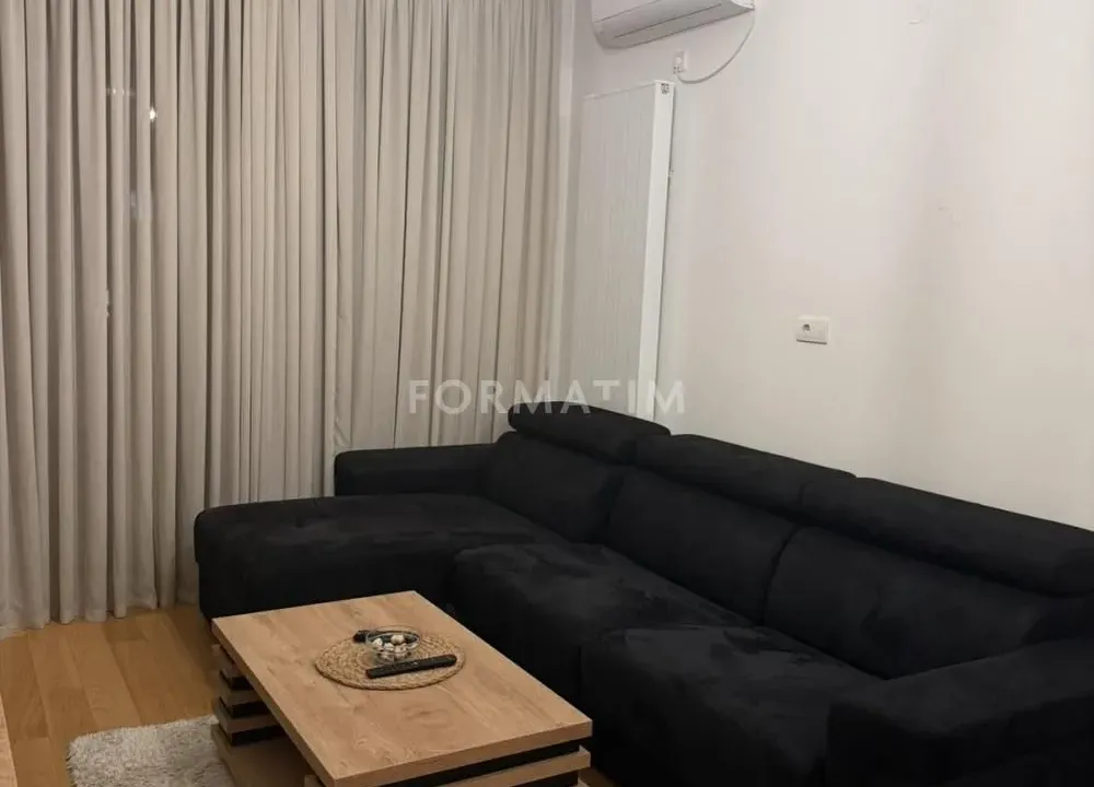 Izdavanje, trosoban stan, 55m², Kluz, Zvezdara Sve Podlokacije