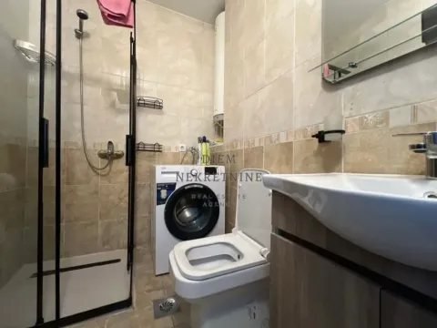 Izdavanje, dvosoban stan, 70m², Preko Morače, Podgorica - image 5