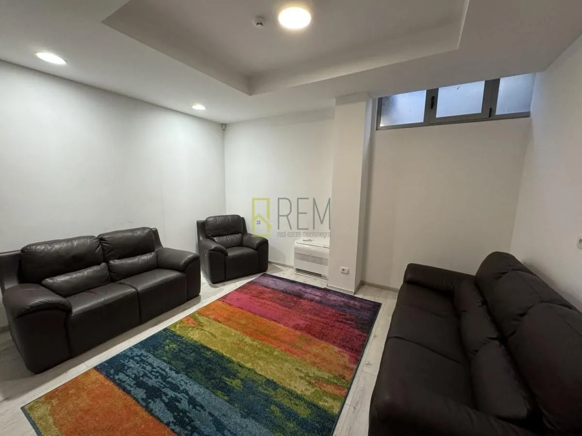 Sale, office space, 370m², Blok 9, Podgorica