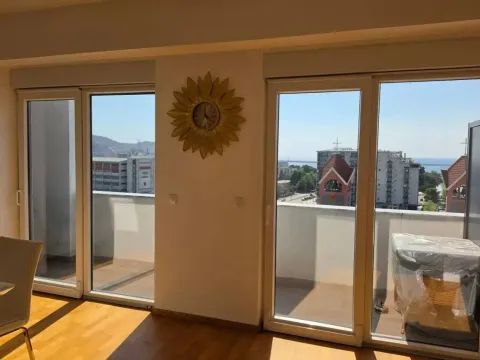 Sale, one bedroom apartment, 57m², Centar, Bar - image 2
