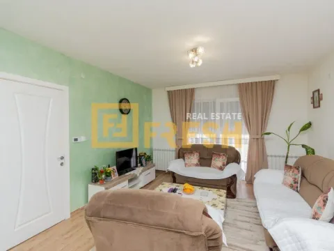 Izdavanje, kuća, 110m², Kokoti, Podgorica - image 12