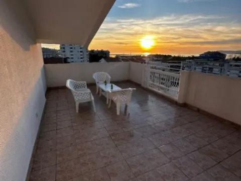 Daily-rent, one bedroom apartment, 65m², Centar, Bar - image 3