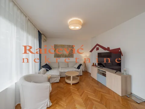 Sale, three bedroom apartment, 69m², Vračar Sve Podlokacije, Beograd - image 2