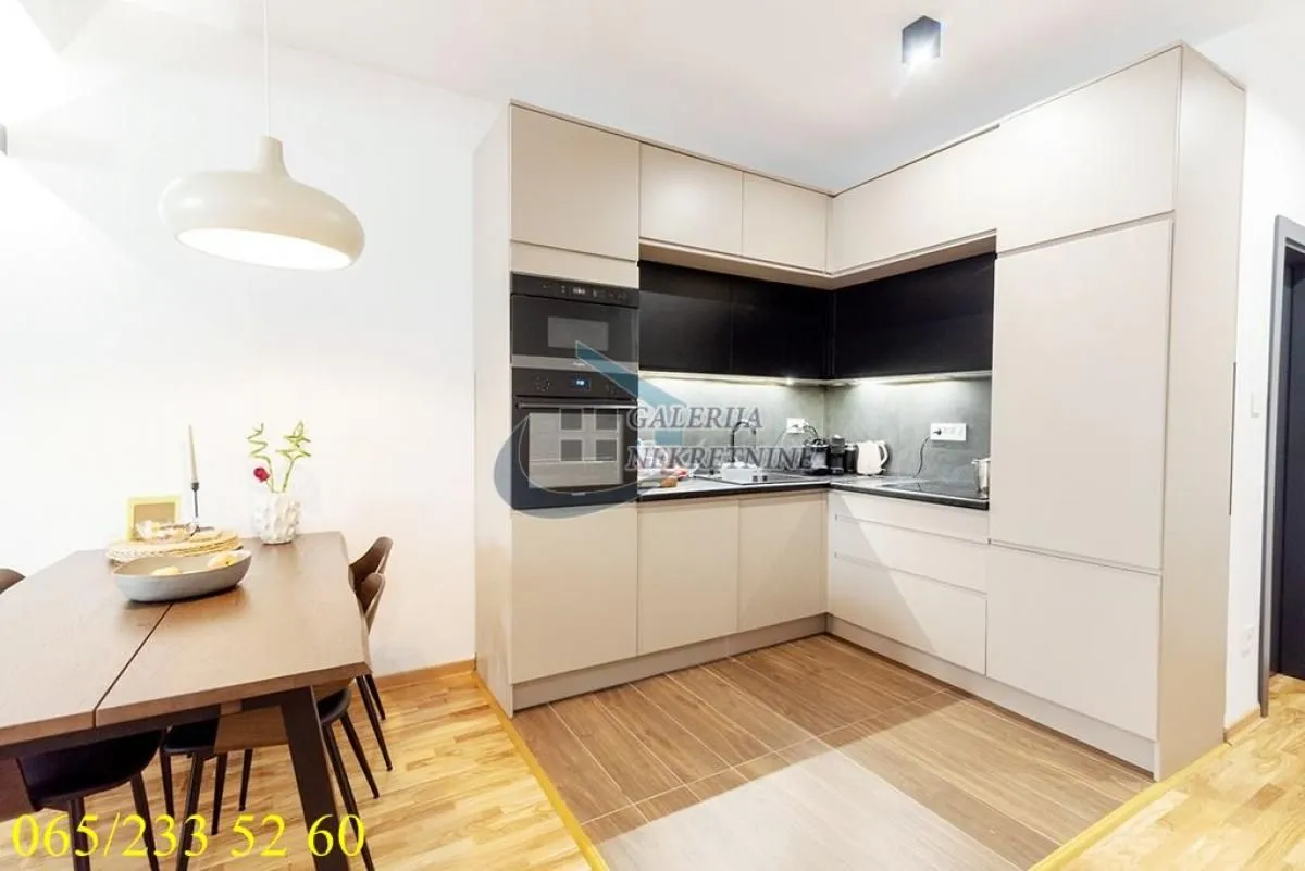 Sale, two bedroom apartment, 57m², Južni Bulevar, Vračar Sve Podlokacije