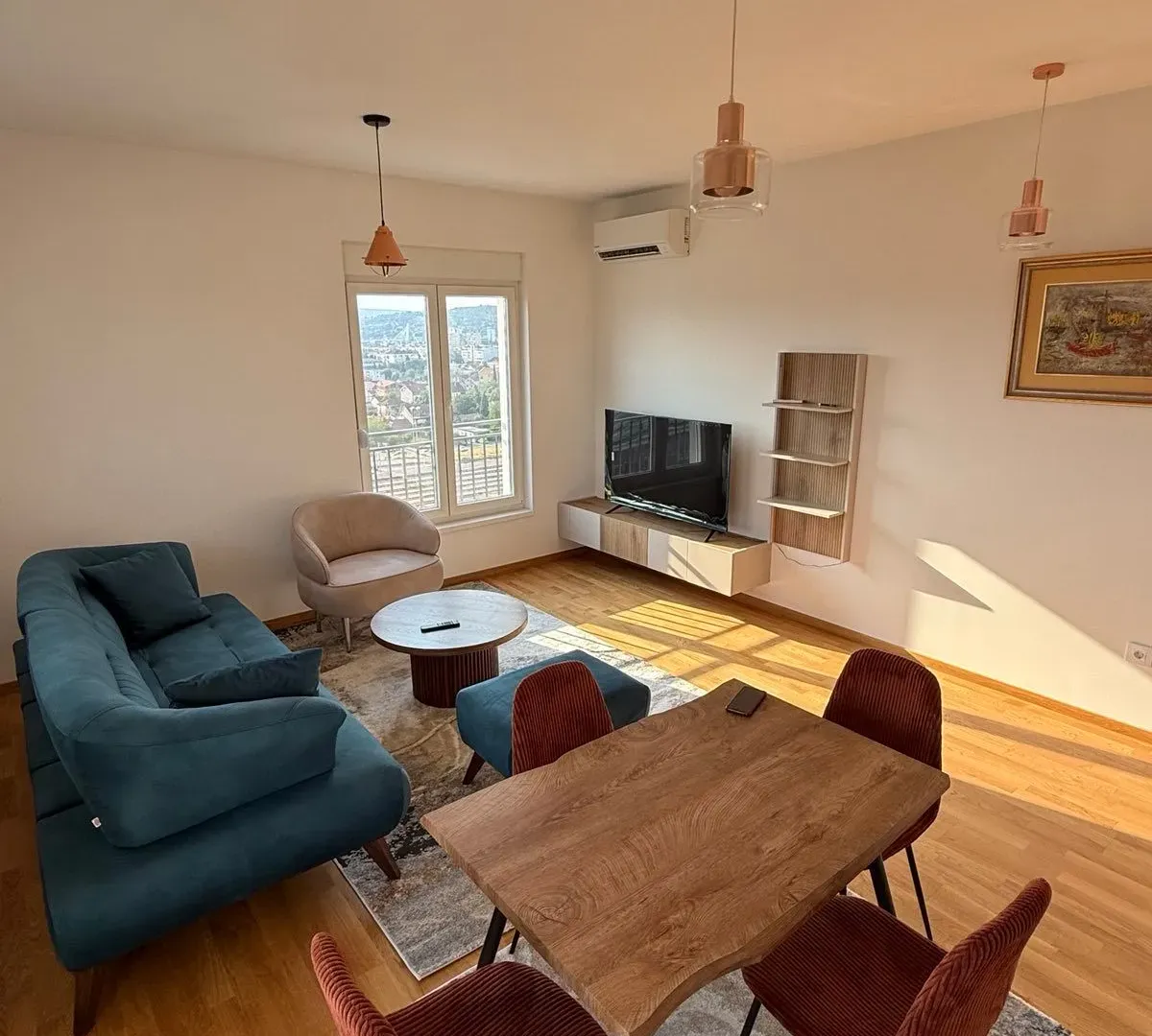 Izdavanje, dvosoban stan, 65m², Stari Aerodrom, Podgorica