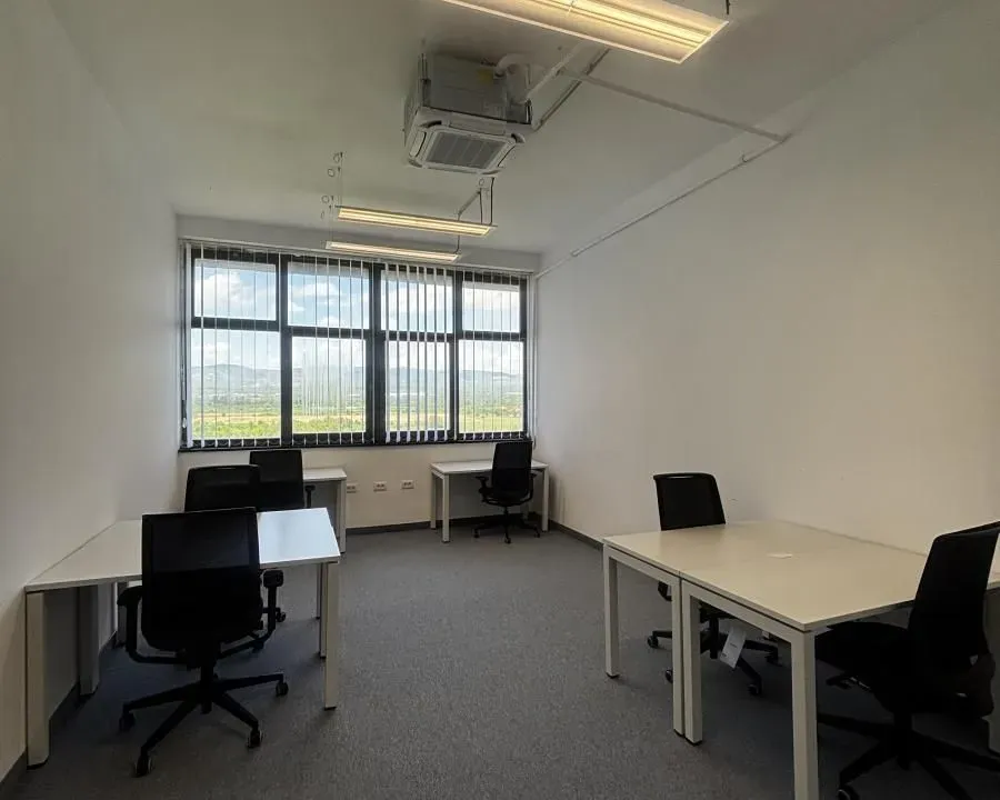 Rent, office space, 28m², Palilula, Niš