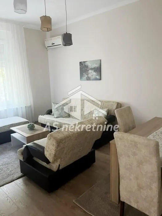 Rent, two bedroom apartment, 40m², Stari Grad, Beograd